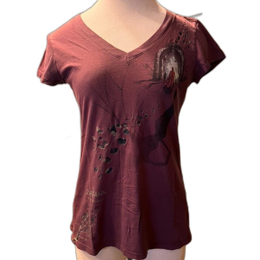 Rare LE Cirque Du Soleil Zarkana Magician V-Neck Tee Shirt HOLES Size L Burgundy
